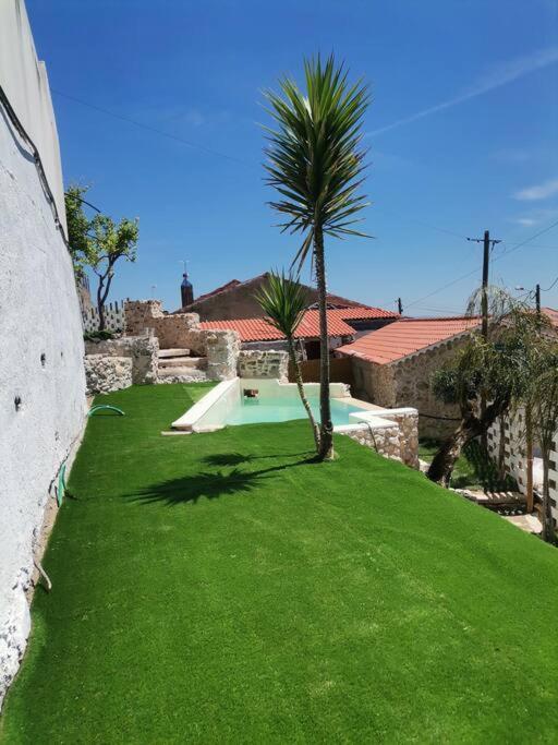 Moradias Do Castelo, Um Pequeno Paraiso Como Lhe Chamam Ourem Luaran gambar